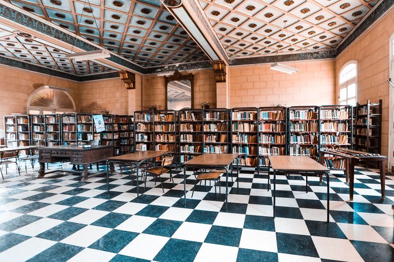 Какая нагрузка на перекрытие допустима для стеллажей с книгами?