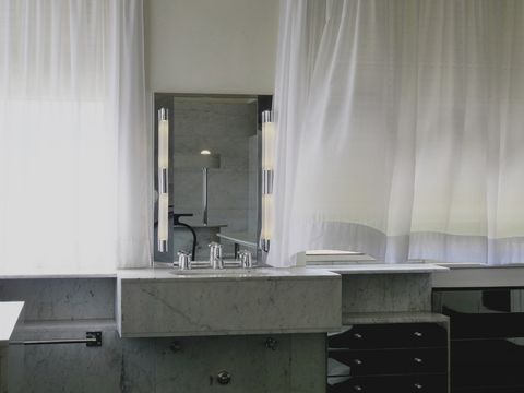 Почему в КП «Футуро Парк» выбирают раковины из камня, бетона и стекла