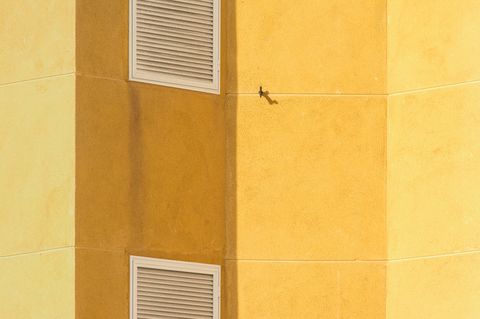 Чем щелевой диффузор принципиально отличается от решетки?